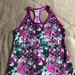 Women’s active wear